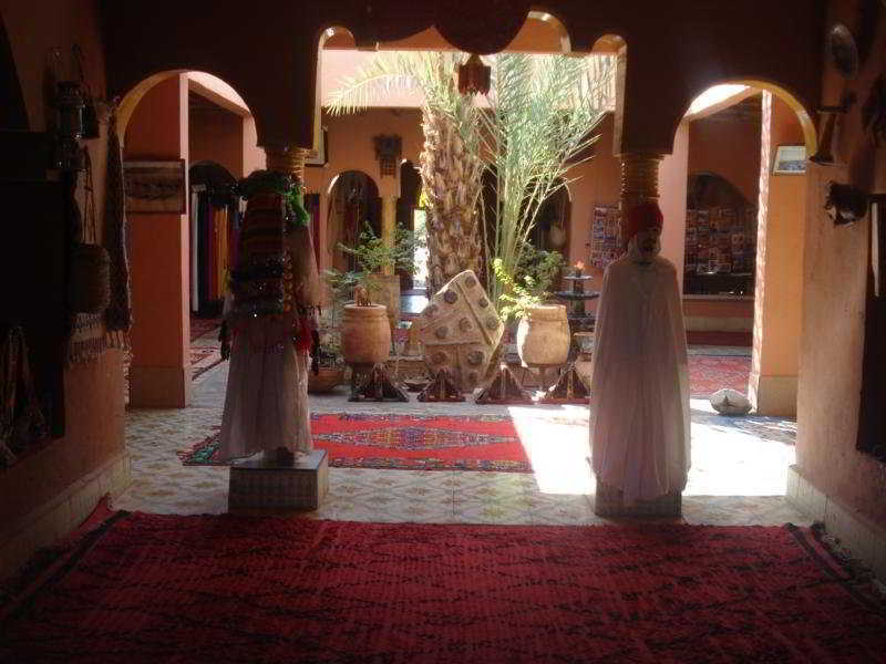Auberge Kasbah Meteorites Alnif 外观 照片